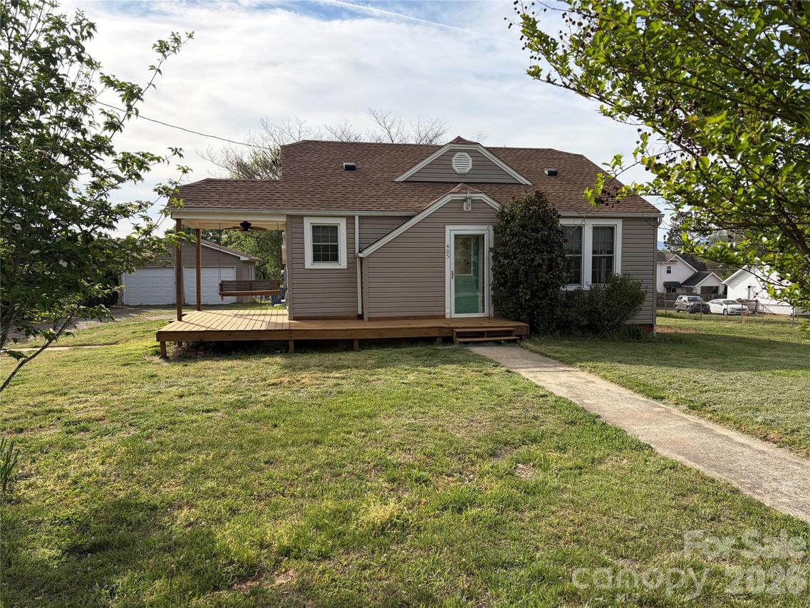 405 Jug Wilson St., Morganton, NC 28655