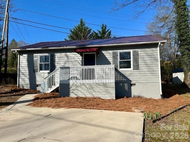 201 Brookdale Pl., Lenoir, NC 28645