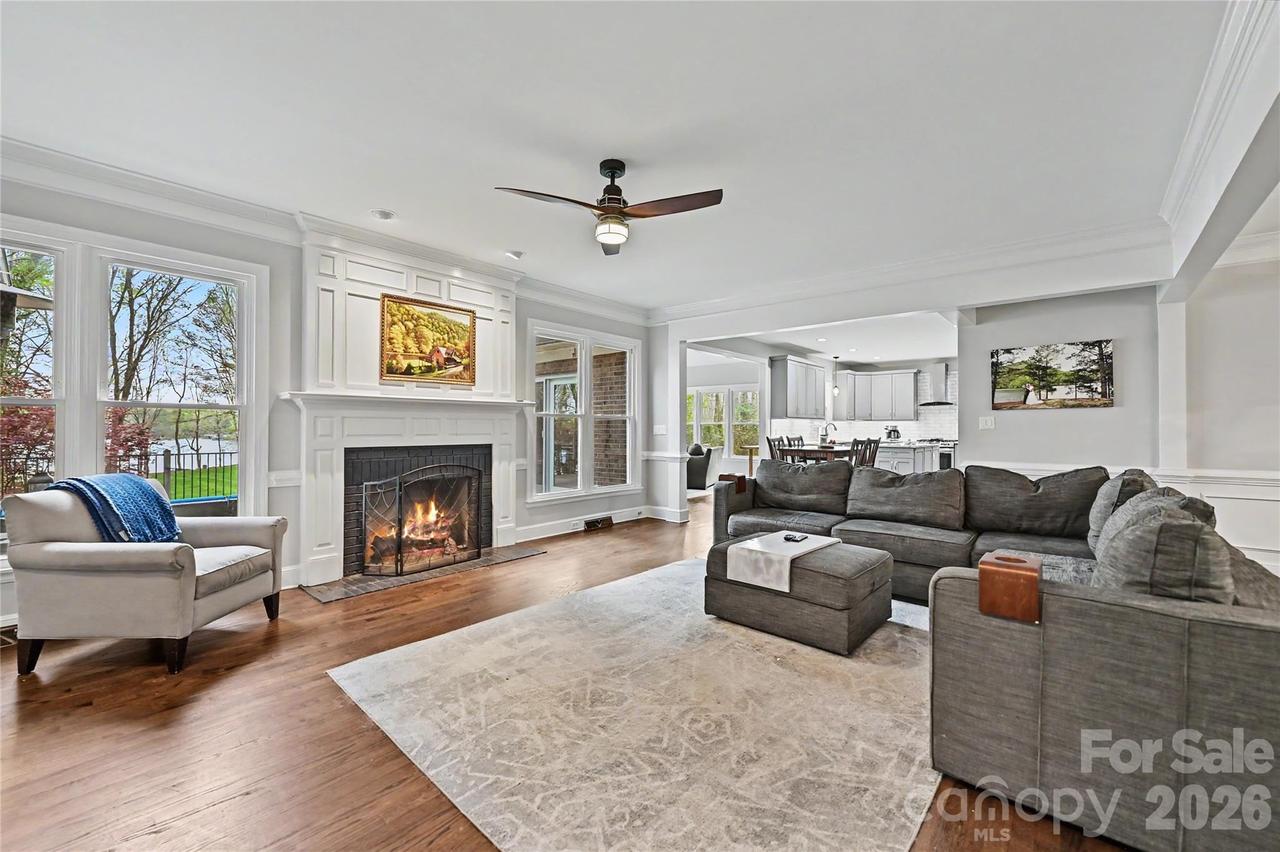 4841 Mountain Point Ln., Charlotte, NC 28216