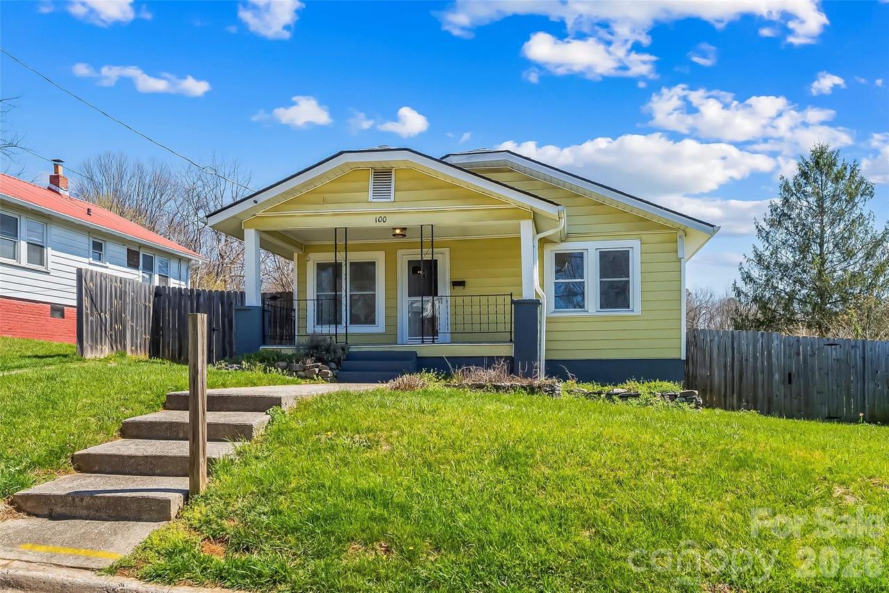 100 Bradley St., Asheville, NC 28806
