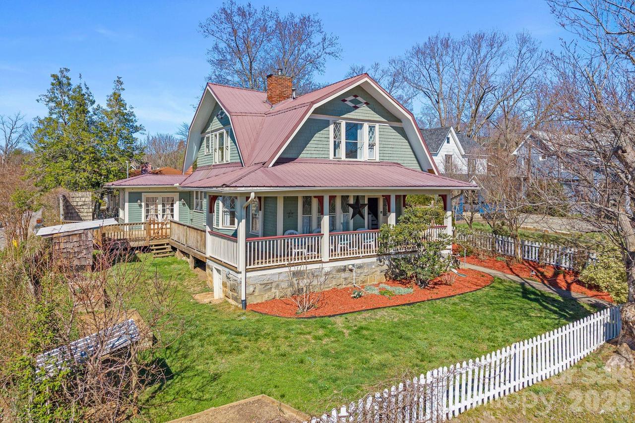 26 E Chestnut St., Asheville, NC 28801