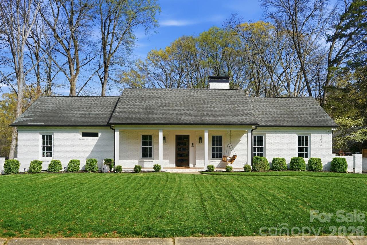 1016 Regency Dr., Charlotte, NC 28211