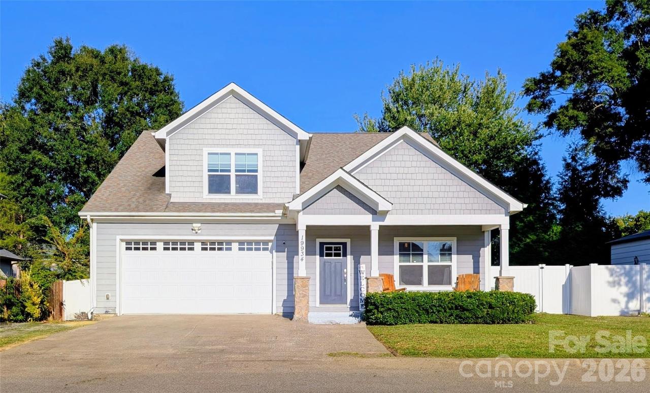 19934 Walter Henderson Rd., Cornelius, NC 28031