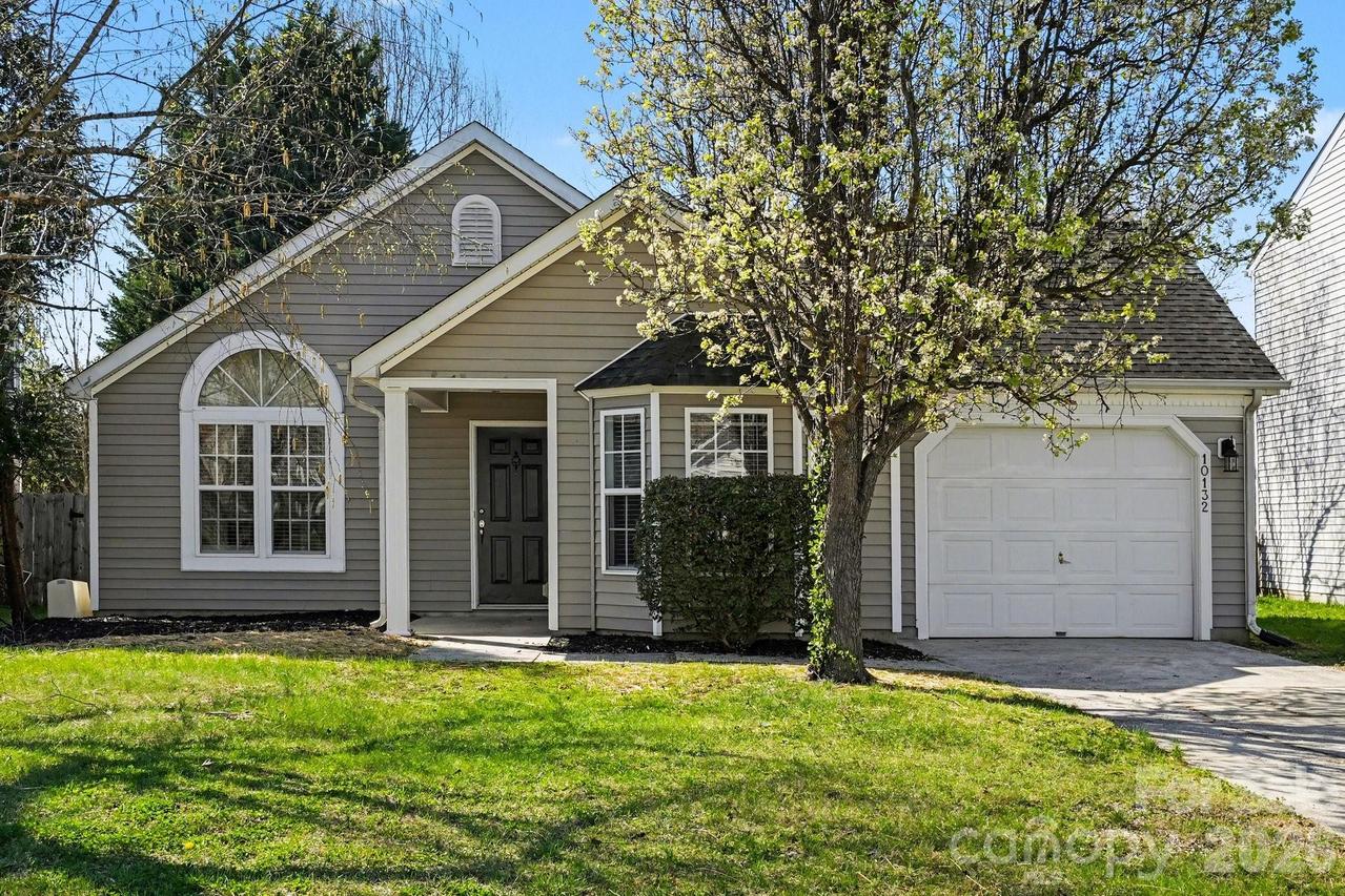 10132 Orchard Grass Ct., Charlotte, NC 28278