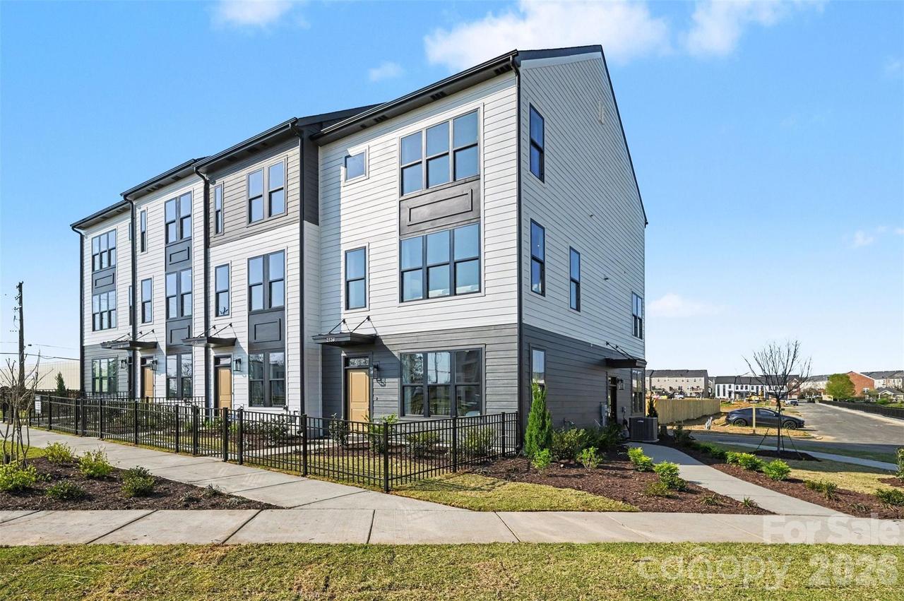 2712 Respite Ln., Charlotte, NC 28273