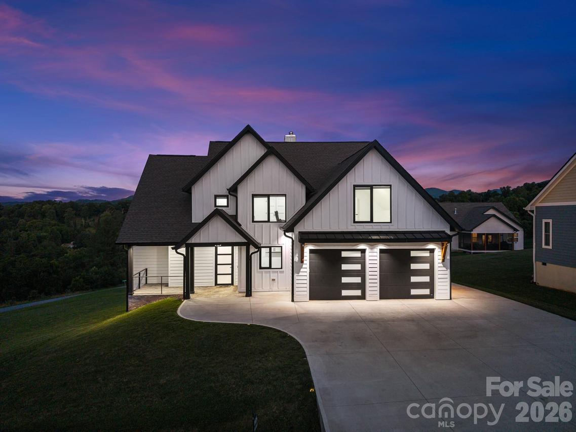 1026 Hillside Ridge Rd., Candler, NC 28715