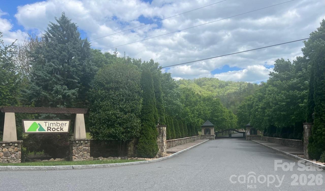 531 Roca Vista Dr., Lenoir, NC 28645