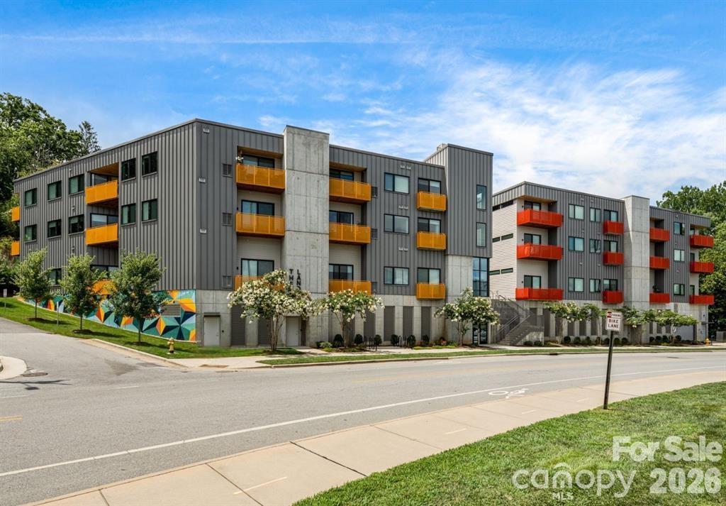 68 Craven St. #407, Asheville, NC 28806