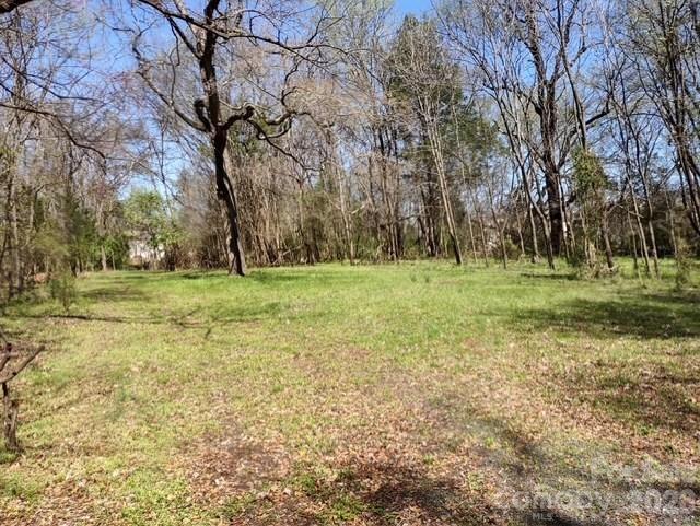 6716 Rock Island Rd., Charlotte, NC 28278