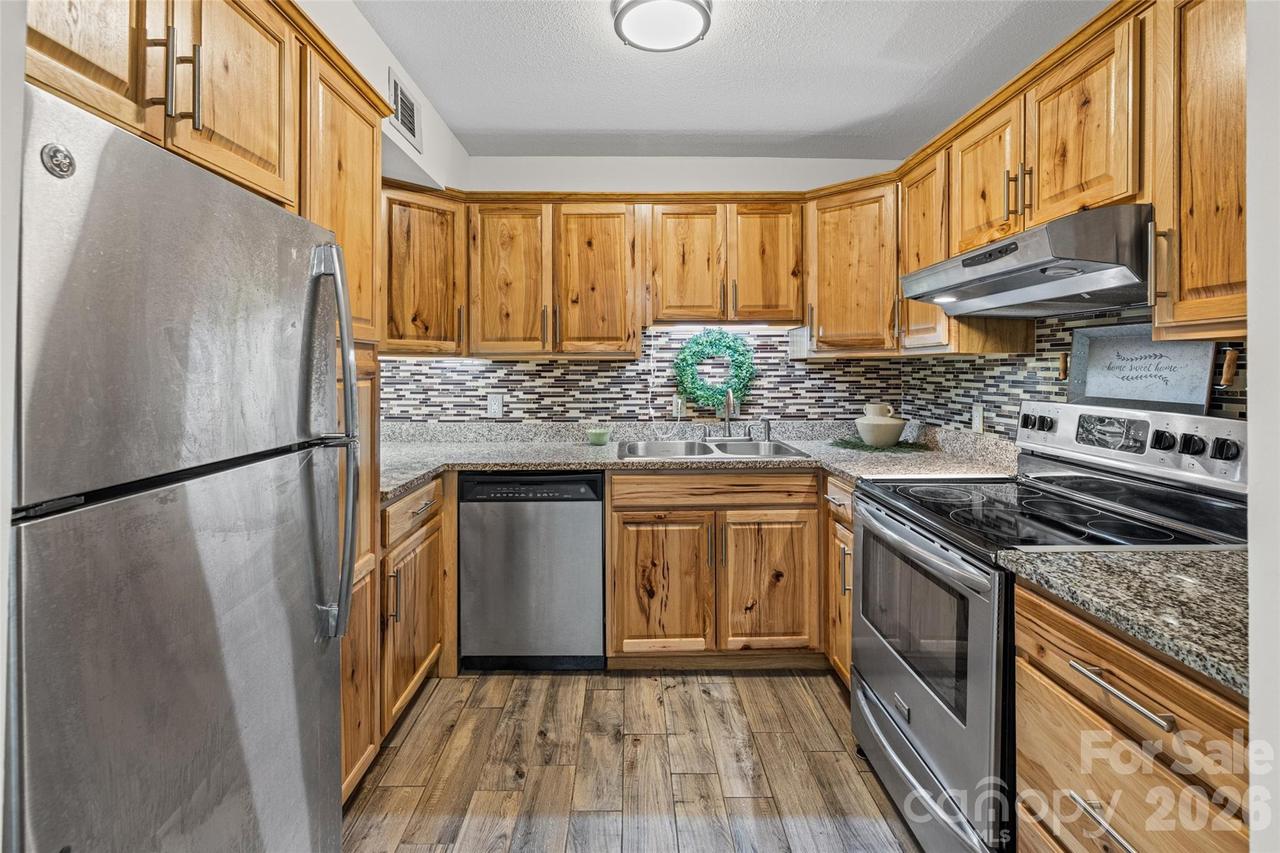 2636 Park Rd. #B, Charlotte, NC 28209