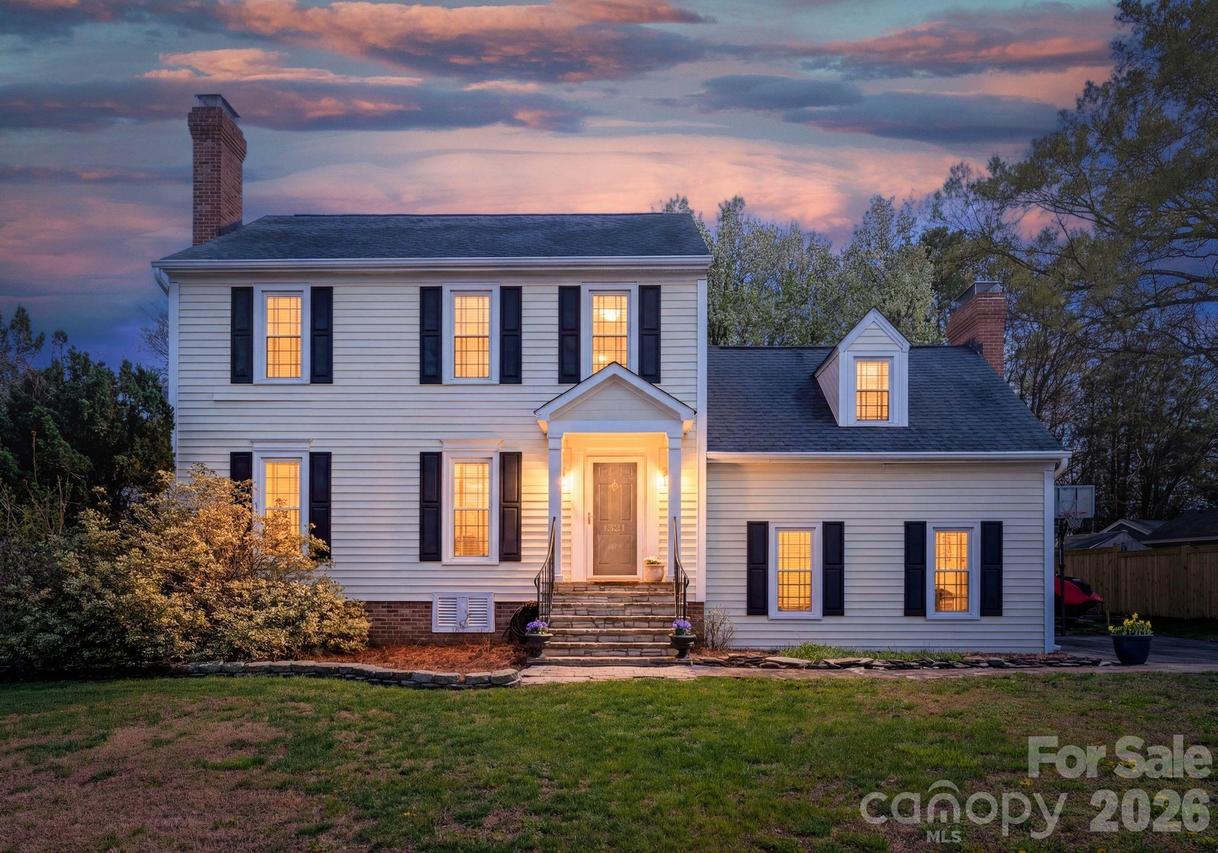 5221 Summer Gate Dr., Charlotte, NC 28226