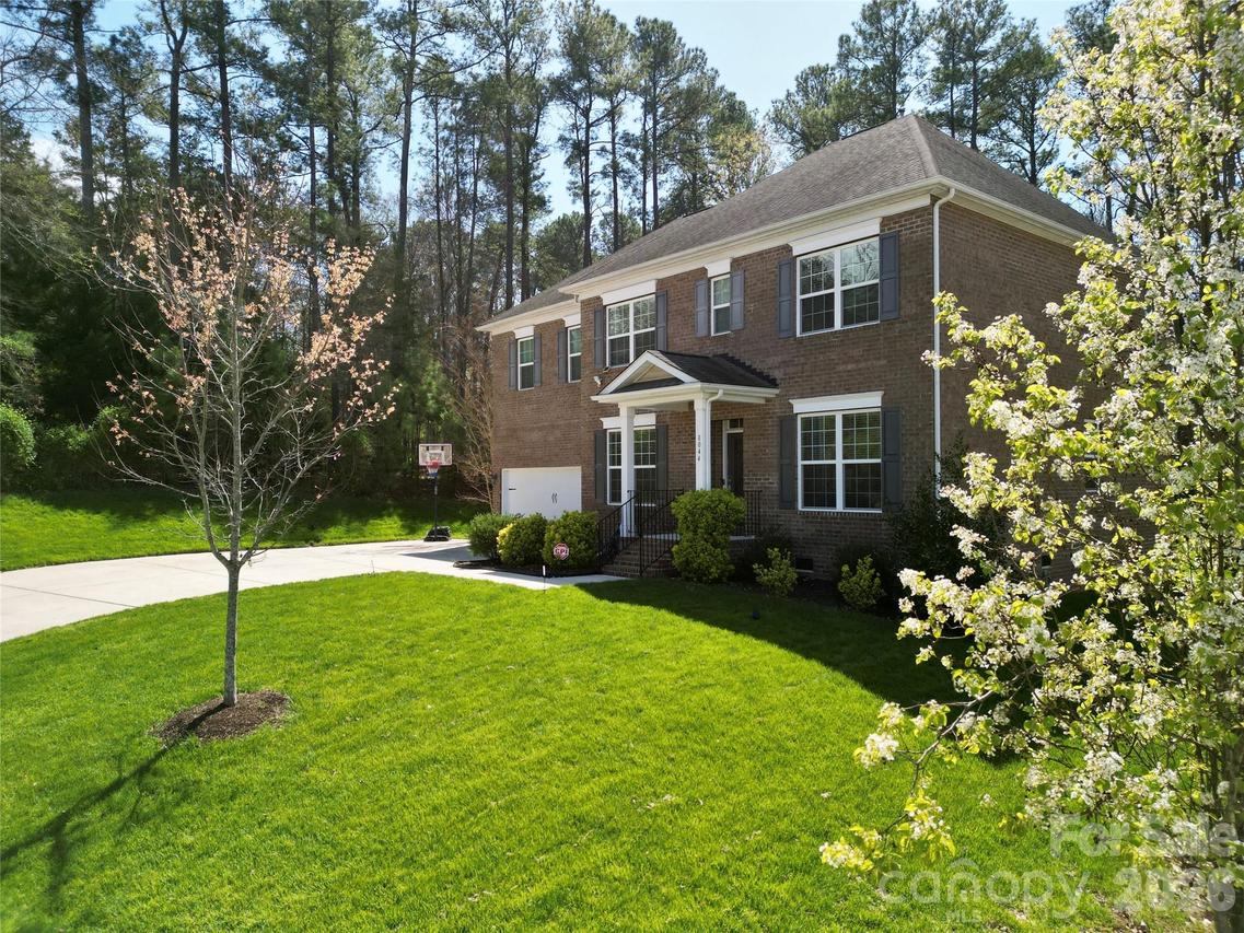 8044 Frances Haven Dr., Harrisburg, NC 28075