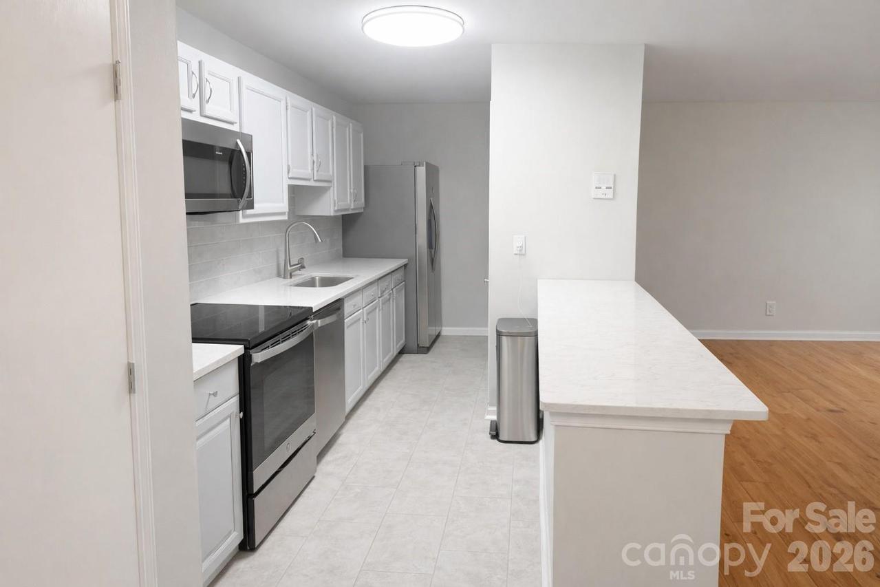 6106 Meadow Rose Ln., Charlotte, NC 28215