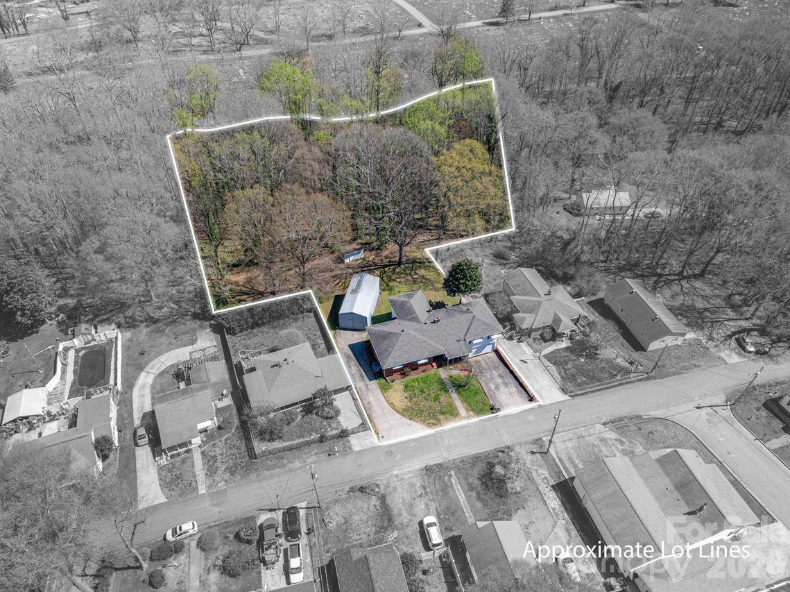 608 N State St., Lincolnton, NC 28092