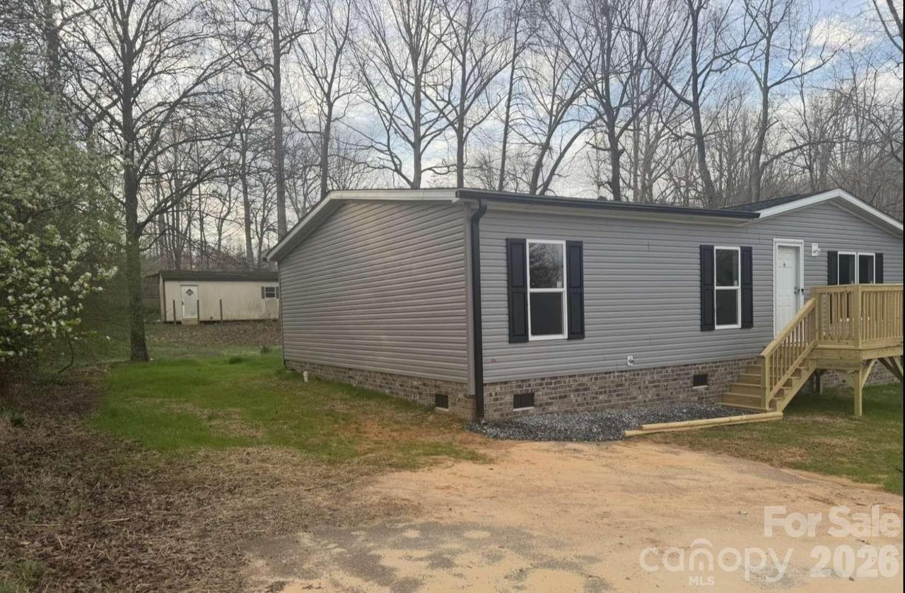 3007 Michelle Dr., Newton, NC 28658