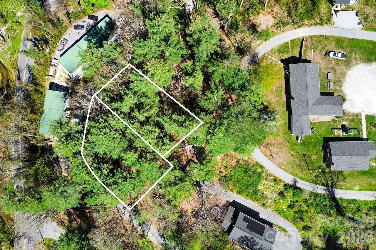 00 Toms Park Cir. #21&22, Hendersonville, NC 28792