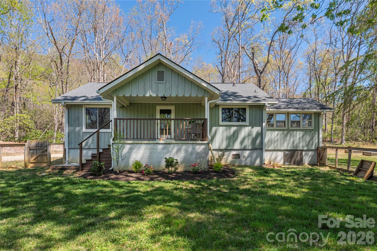 35 Grey Rock Valley, Black Mountain, NC 28711