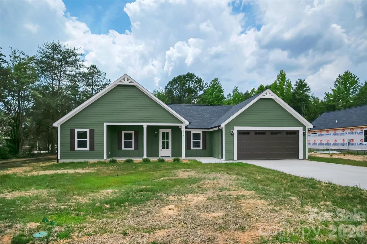 404 Jc Dellinger Rd., Cherryville, NC 28021