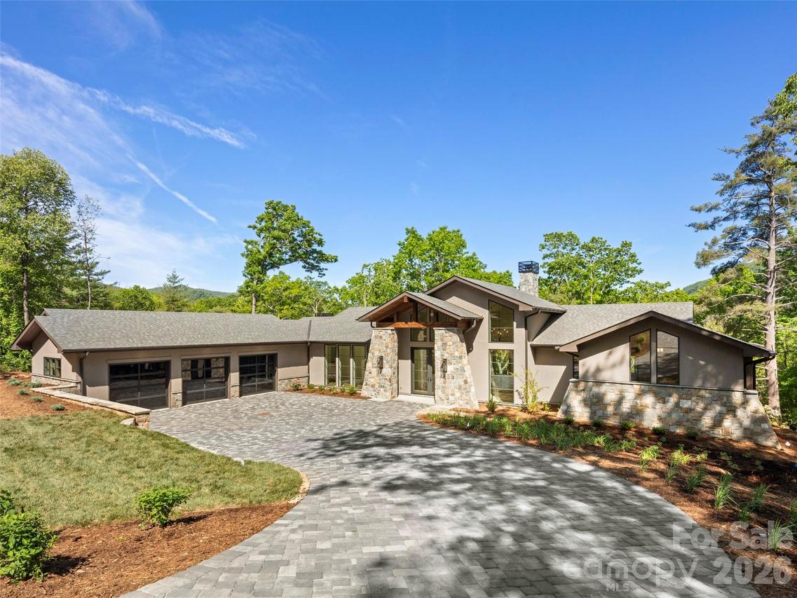 87 Misty Valley Pkwy., Arden, NC 28704