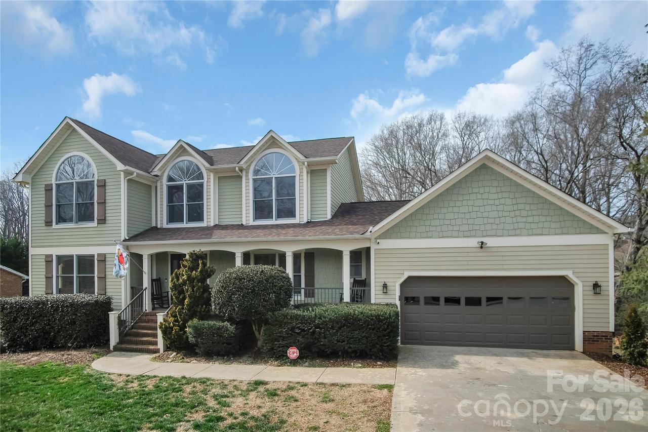 120 Oak Point Dr., Cherryville, NC 28021