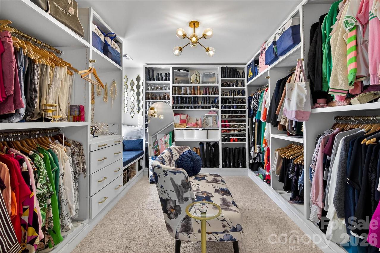 5516 Verona Rd., Charlotte, NC 28213