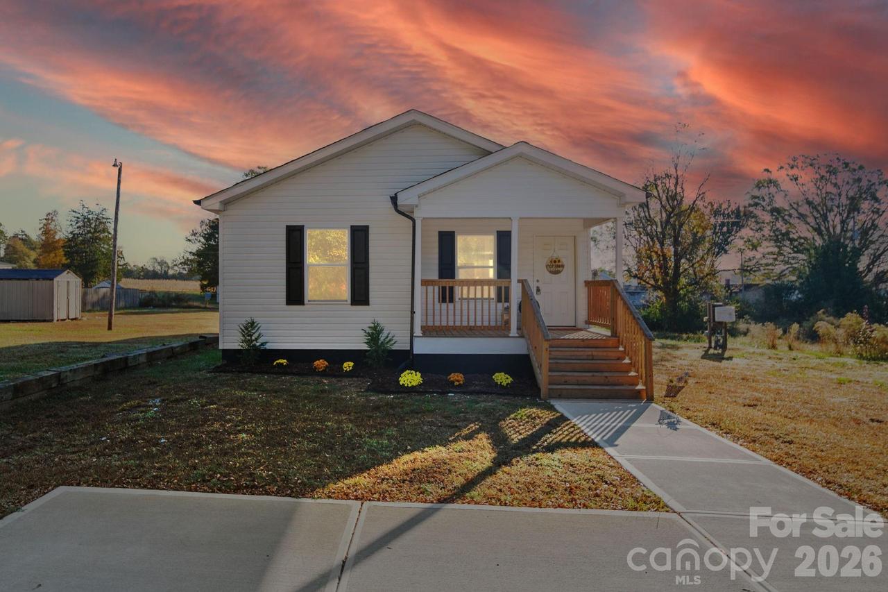 159 Hallman St., Cherryville, NC 28021