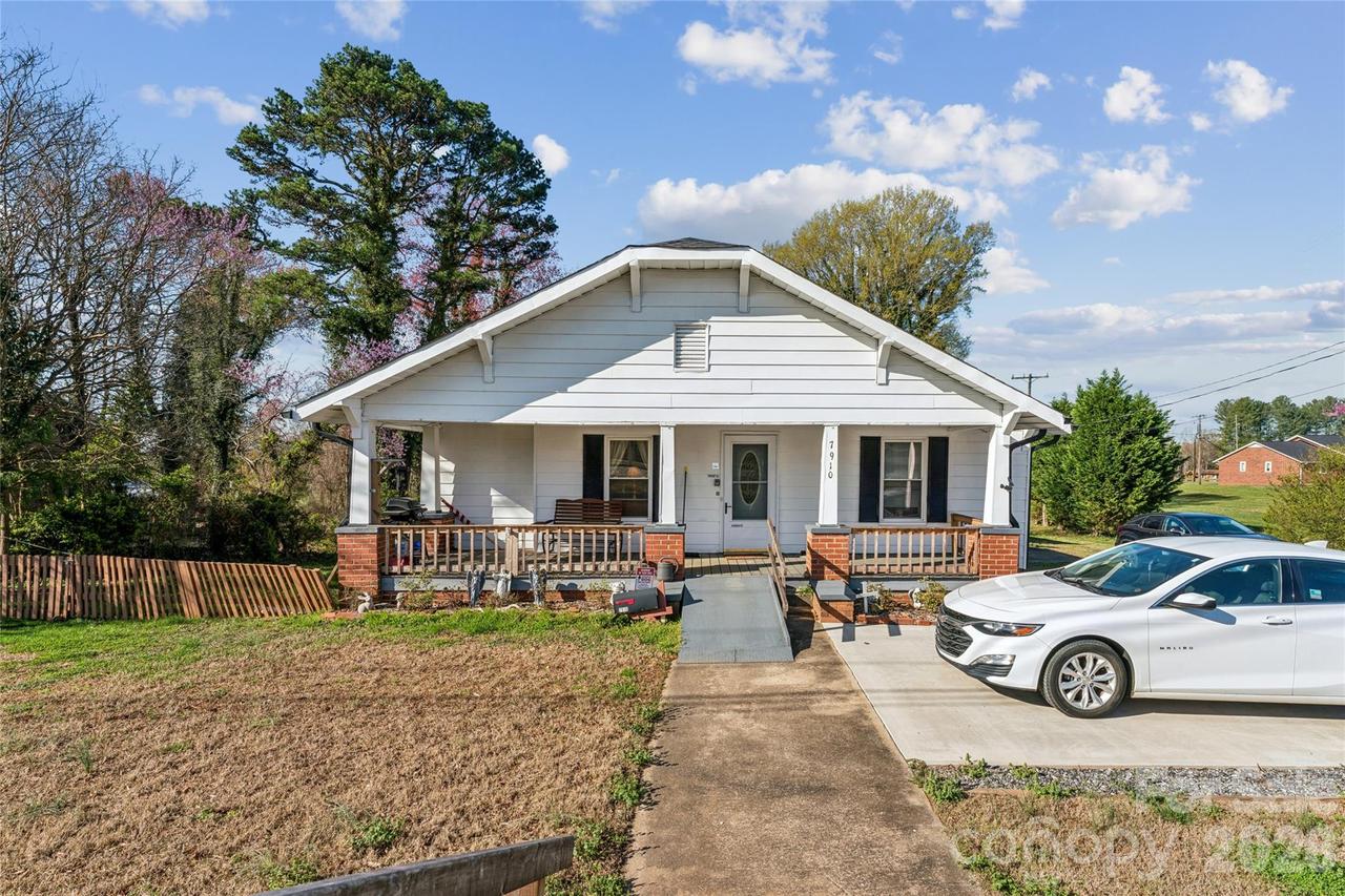 7910 Nc Hwy 90 Hwy., Stony Point, NC 28678