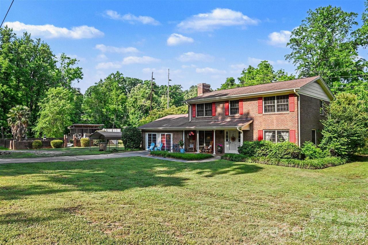 312 Windsor Dr., Shelby, NC 28150