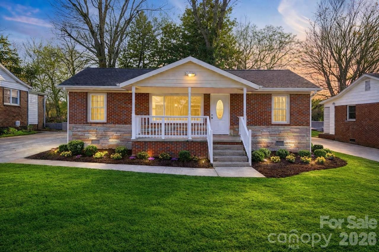 225 Brevard St., Statesville, NC 28677