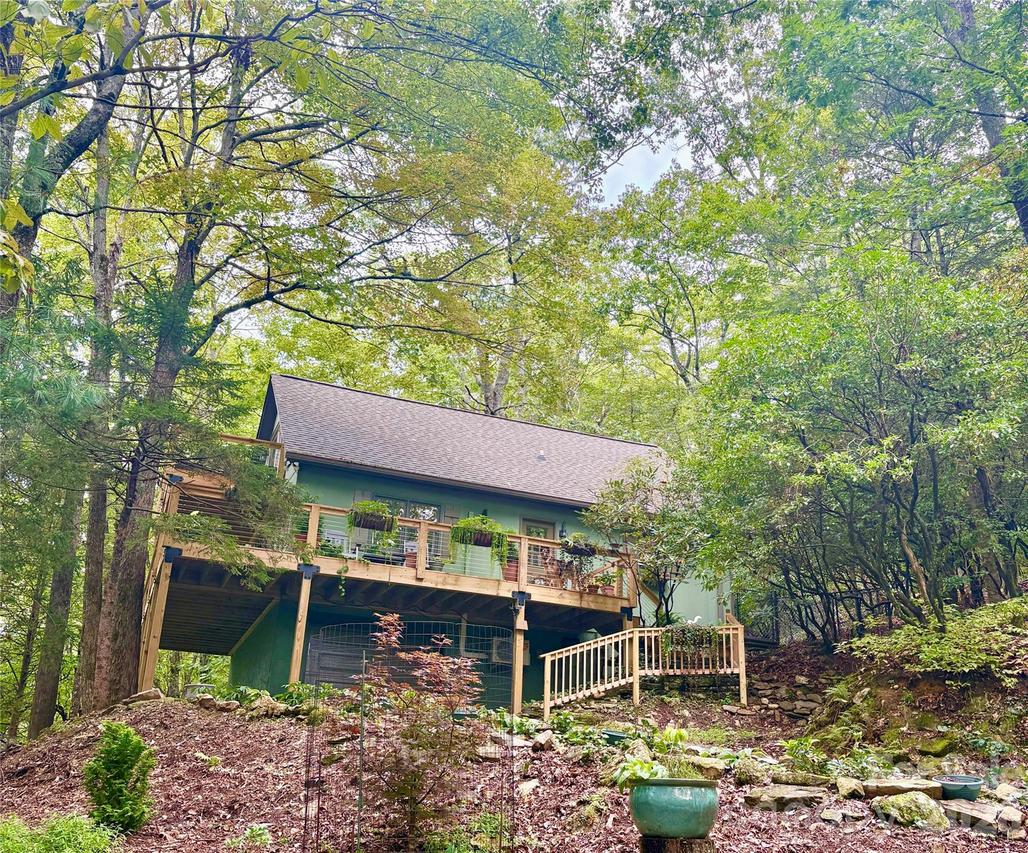 31 Elseetos Dr., Brevard, NC 28712