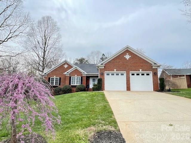 4945 Brookridge Dr., Hickory, NC 28601