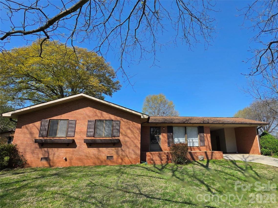 217 Park Rd., Mount Holly, NC 28120