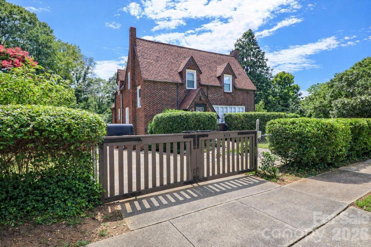 532 Margaret Dr., Statesville, NC 28677