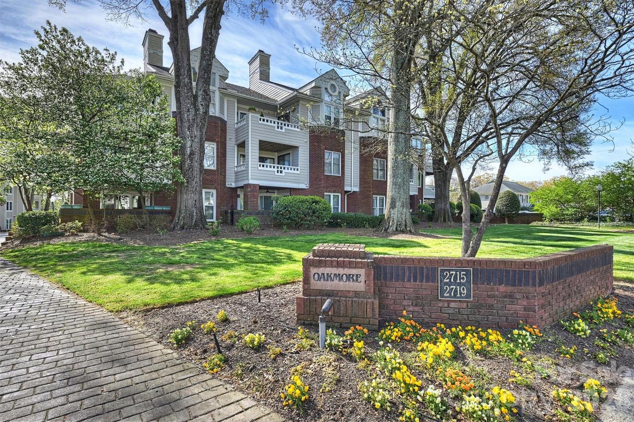 2715 Selwyn Ave. #43, Charlotte, NC 28209