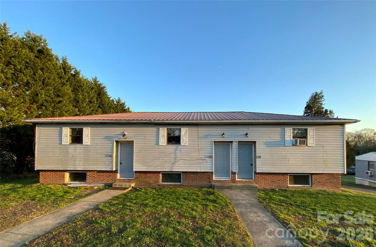 218 Lovelace Rd., Forest City, NC 28043