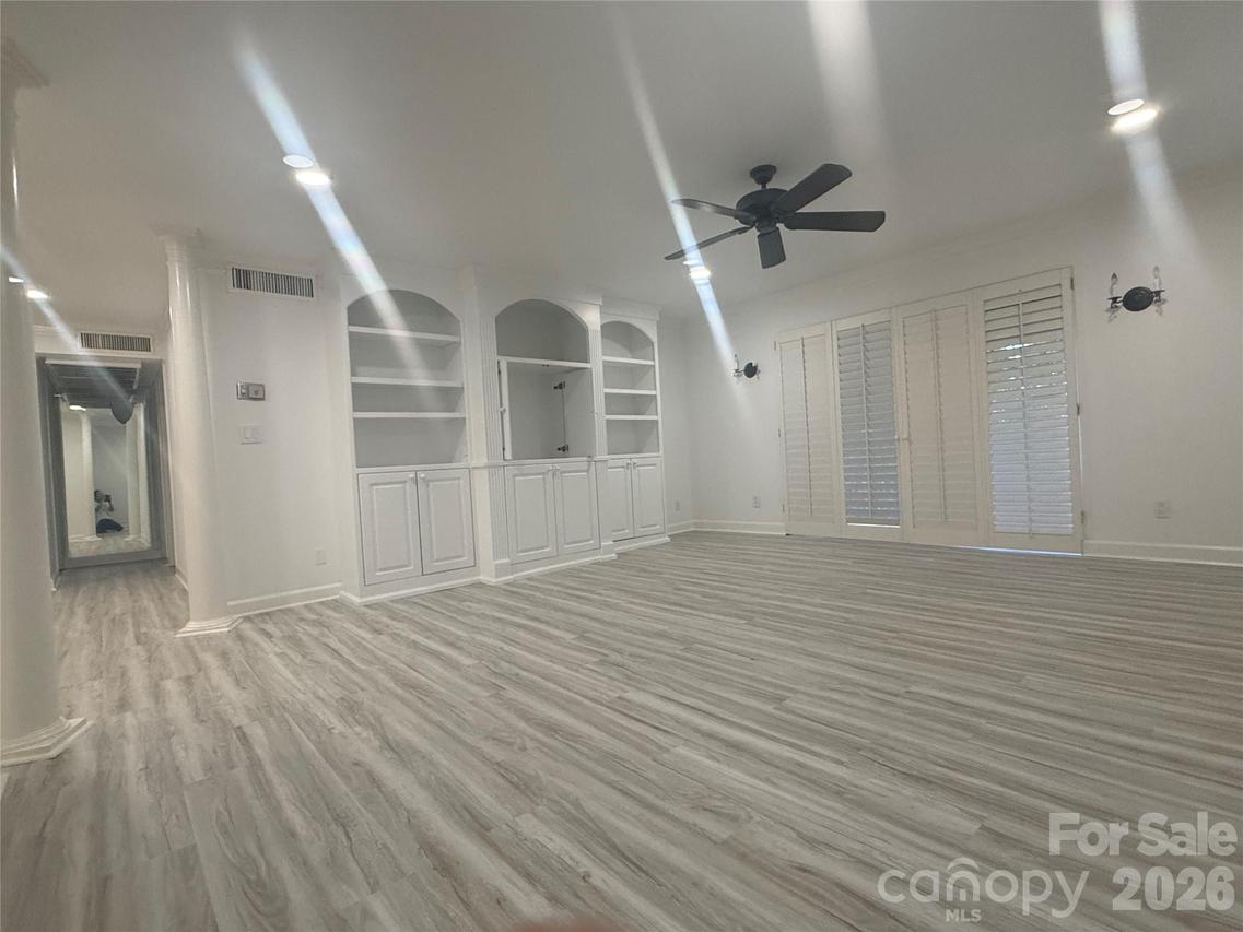 1323 Queens Rd., Charlotte, NC 28207