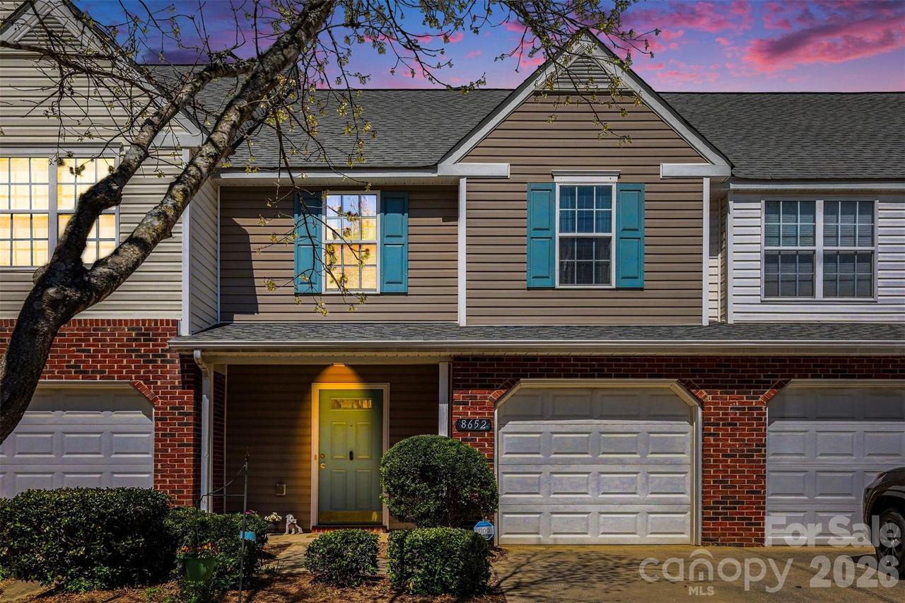 8652 Robinson Forest Dr., Charlotte, NC 28277