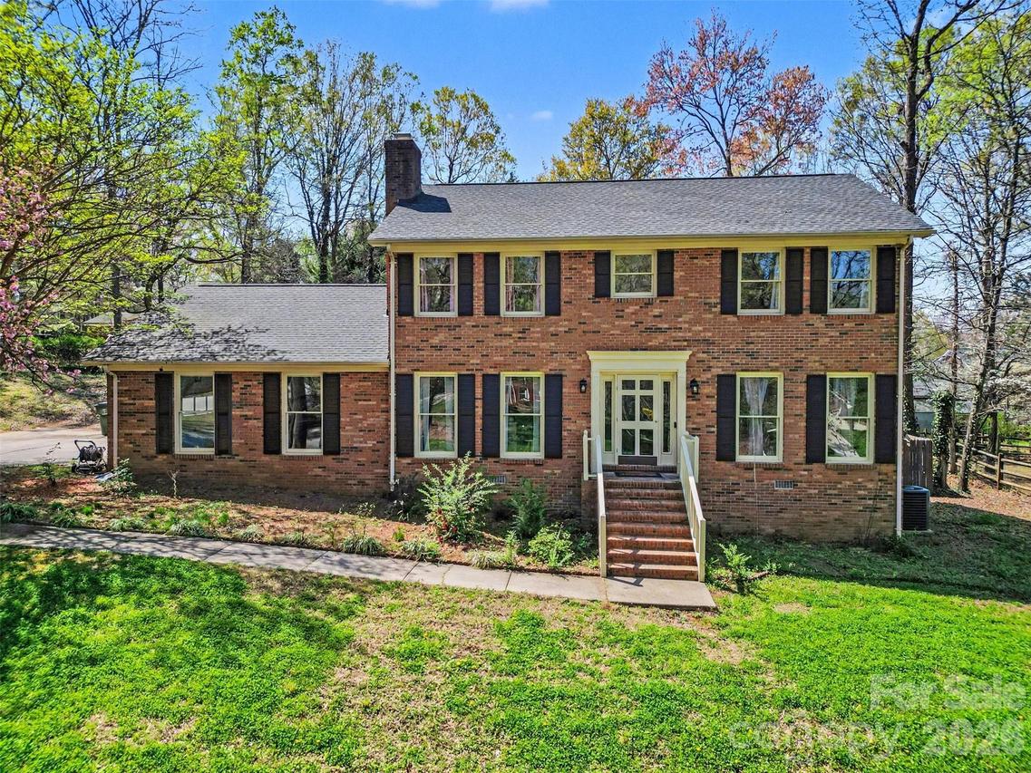 1560 Chatham Ct., Concord, NC 28027