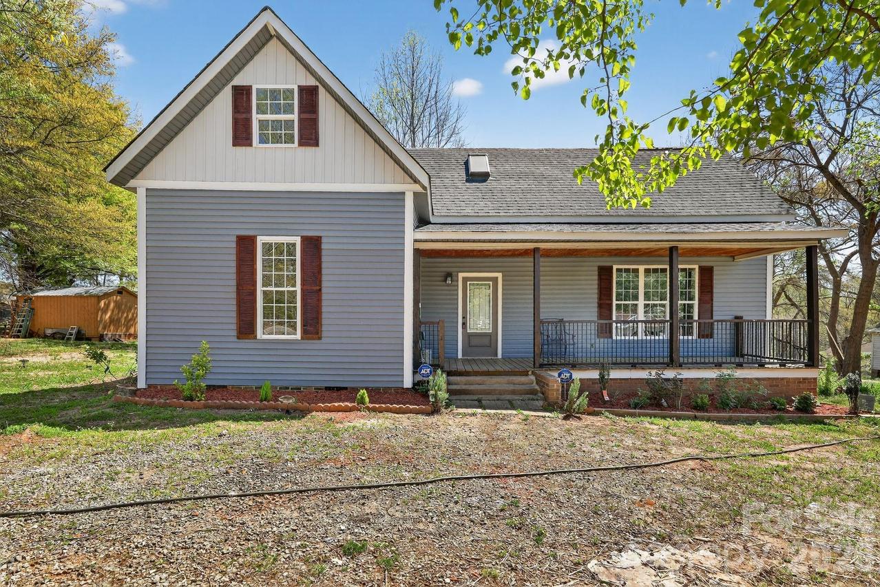 344 N Main St., Mooresboro, NC 28114