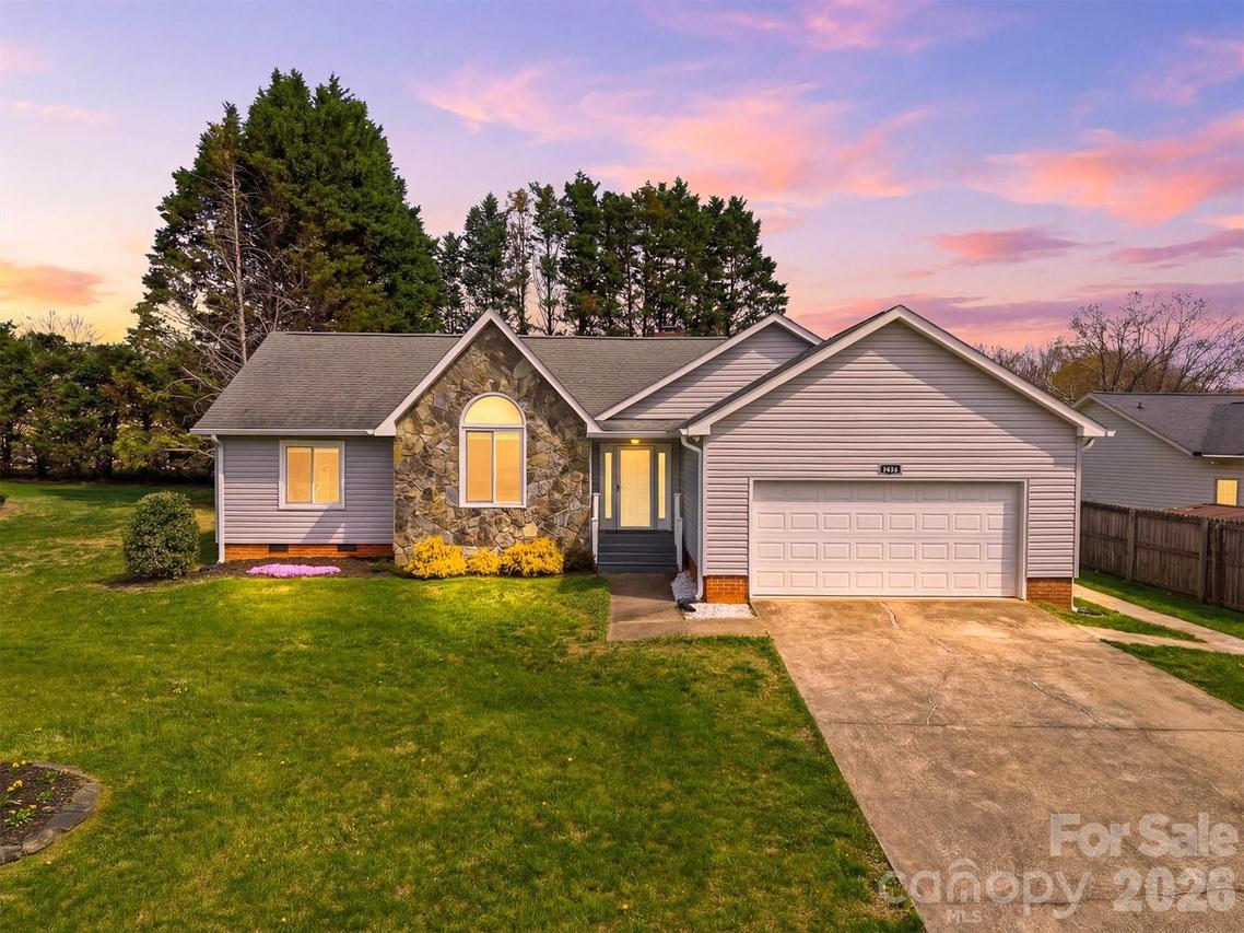 1951 19th Avenue Dr. #27, Hickory, NC 28601