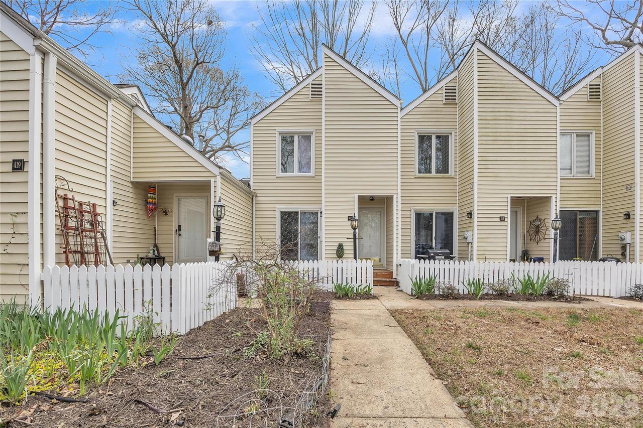 417 Eastwood Dr., Salisbury, NC 28146