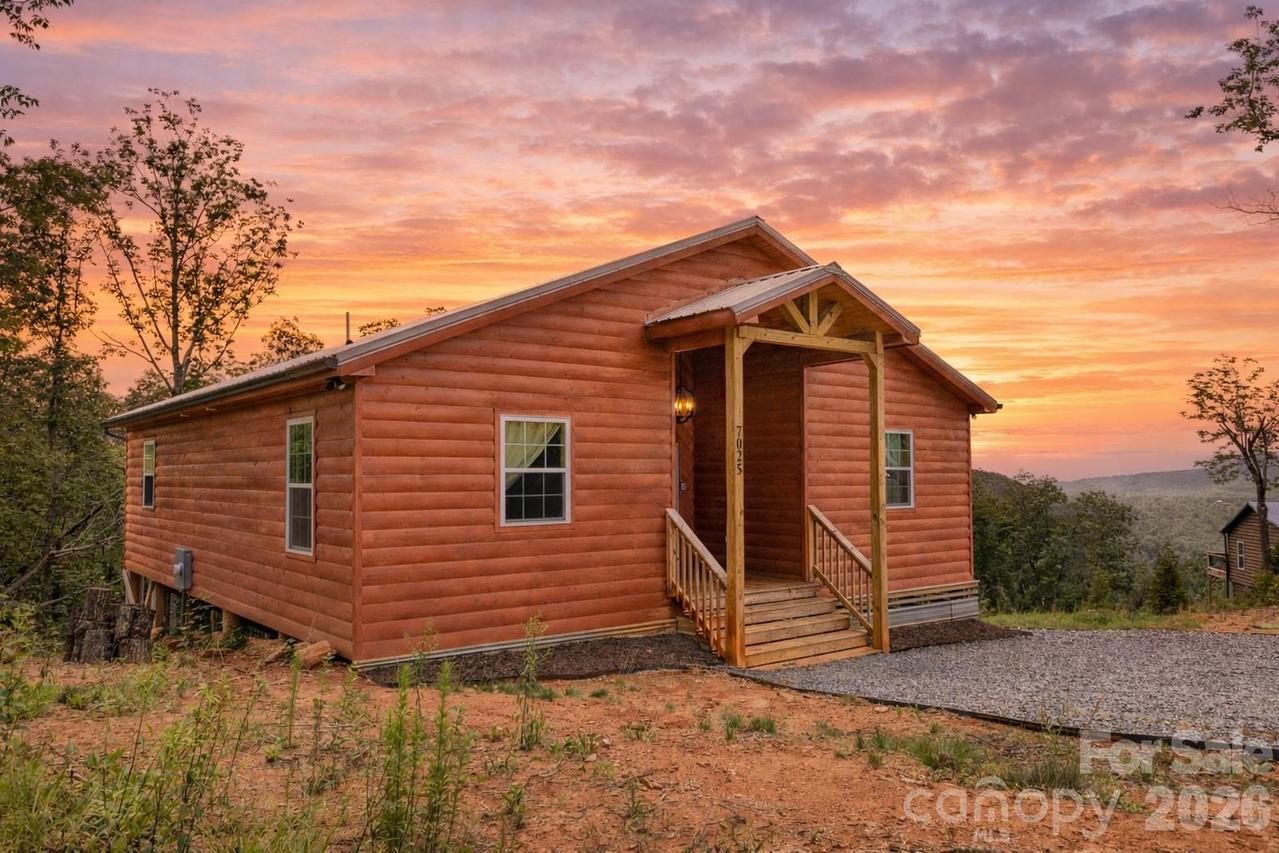 7025 Martin Ln., Morganton, NC 28655