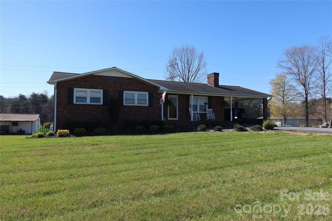 4061 Optimist Dr., Newton, NC 28658