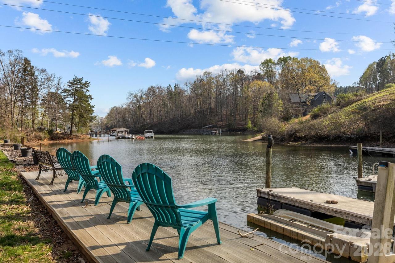 307 Stillwater Rd., Troutman, NC 28166