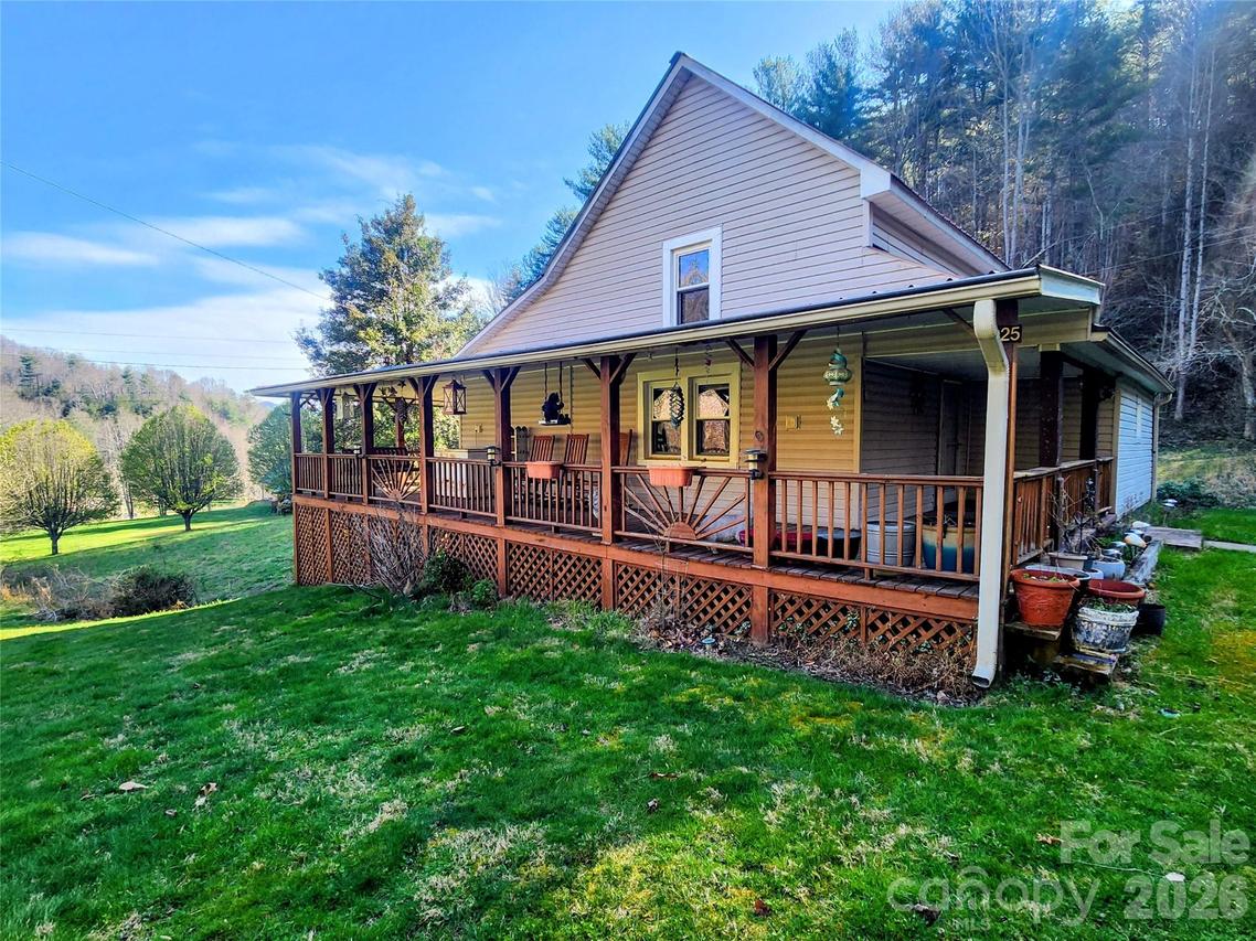 1025 Chandler Cove Rd., Marshall, NC 28753