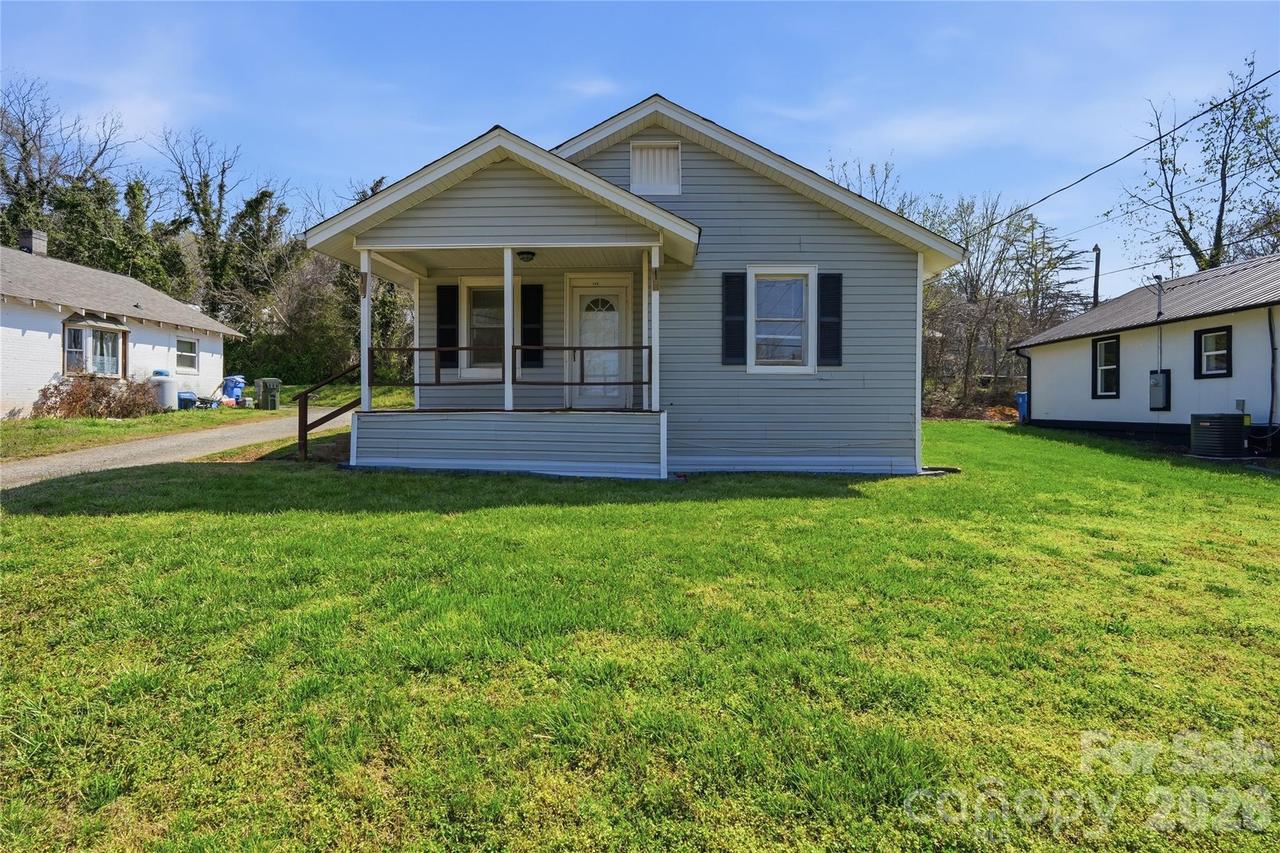 346 N Cleghorn St., Rutherfordton, NC 28139
