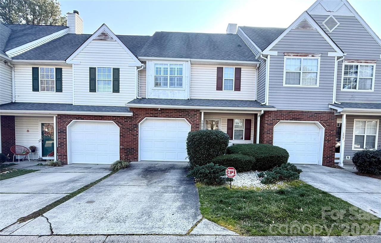 5965 Prescott Ct., Charlotte, NC 28269
