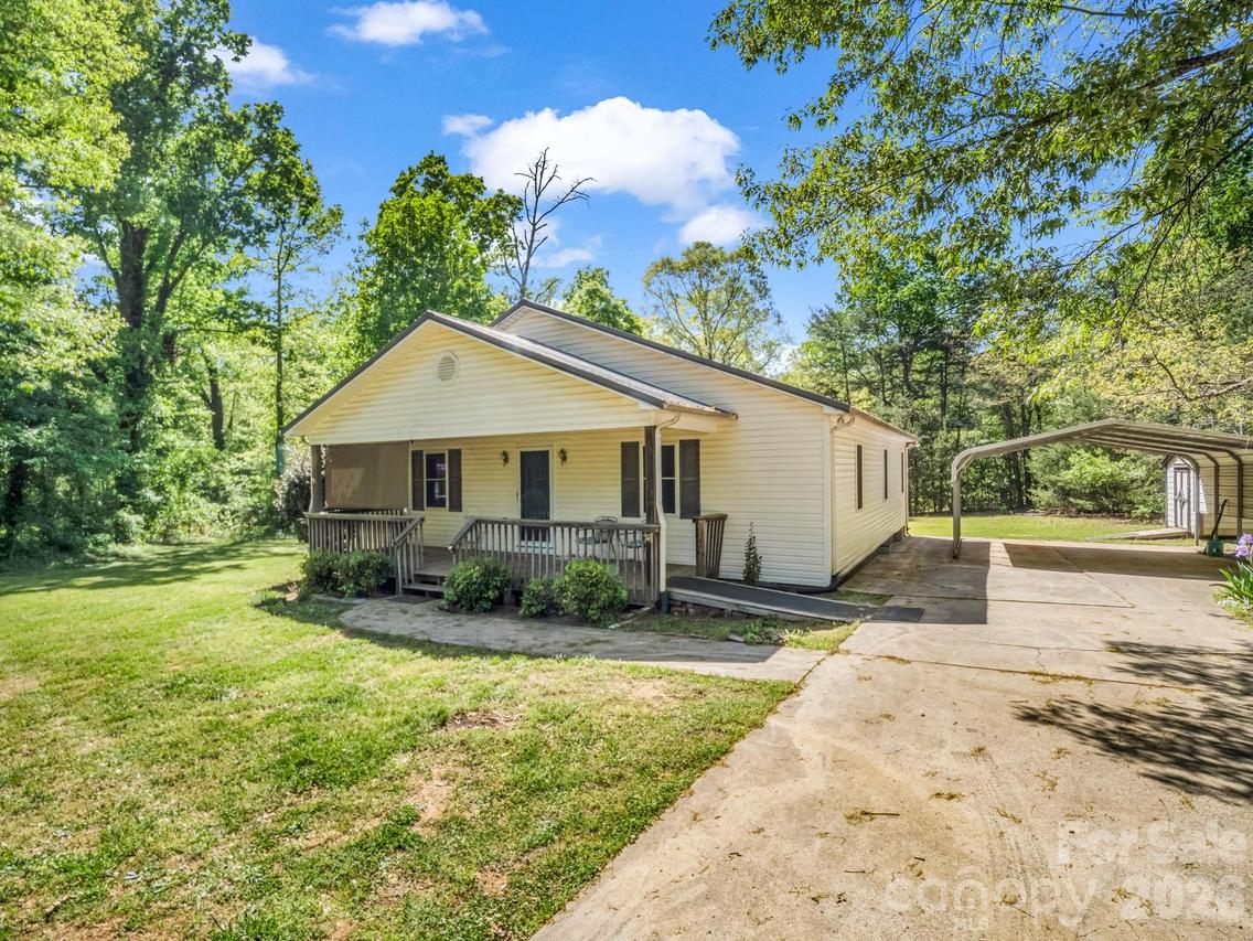 326 Bostic Rd., Forest City, NC 28043