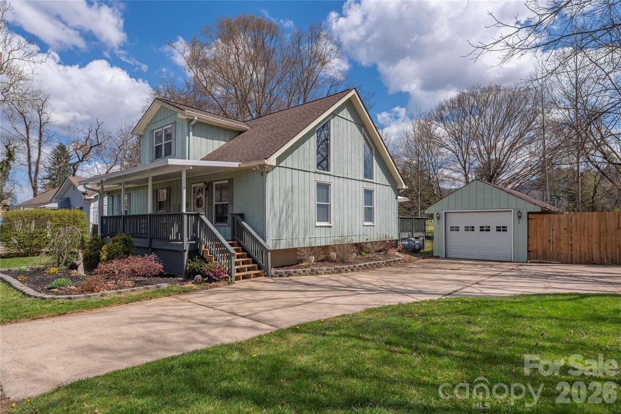 209 Browning Rd., Waynesville, NC 28786