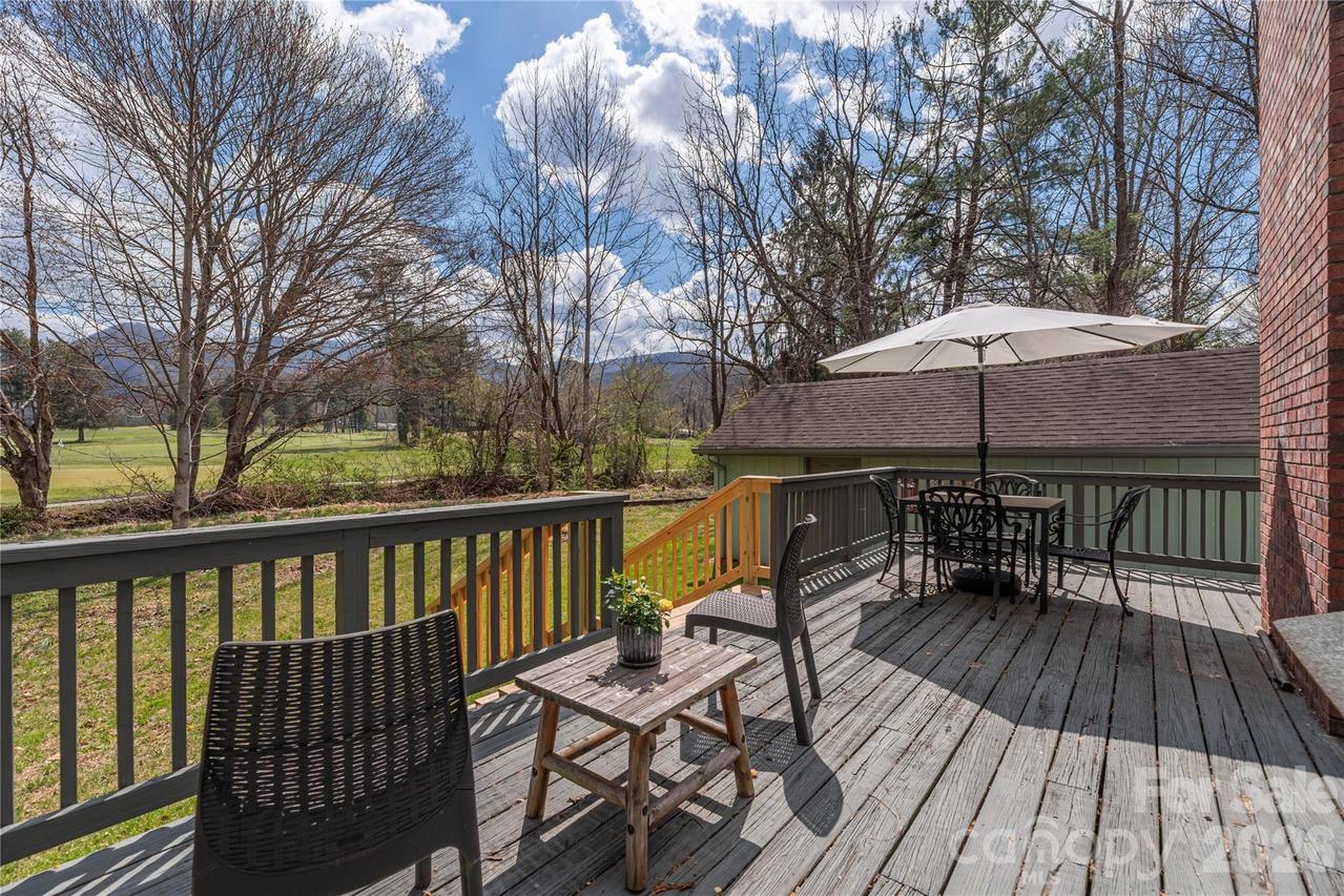 209 Browning Rd., Waynesville, NC 28786